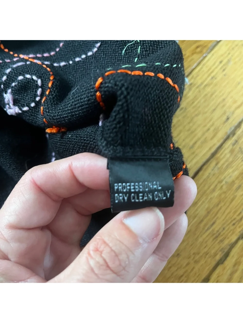 Michael Simon Black Sweater with Multicolor Embroidery XL